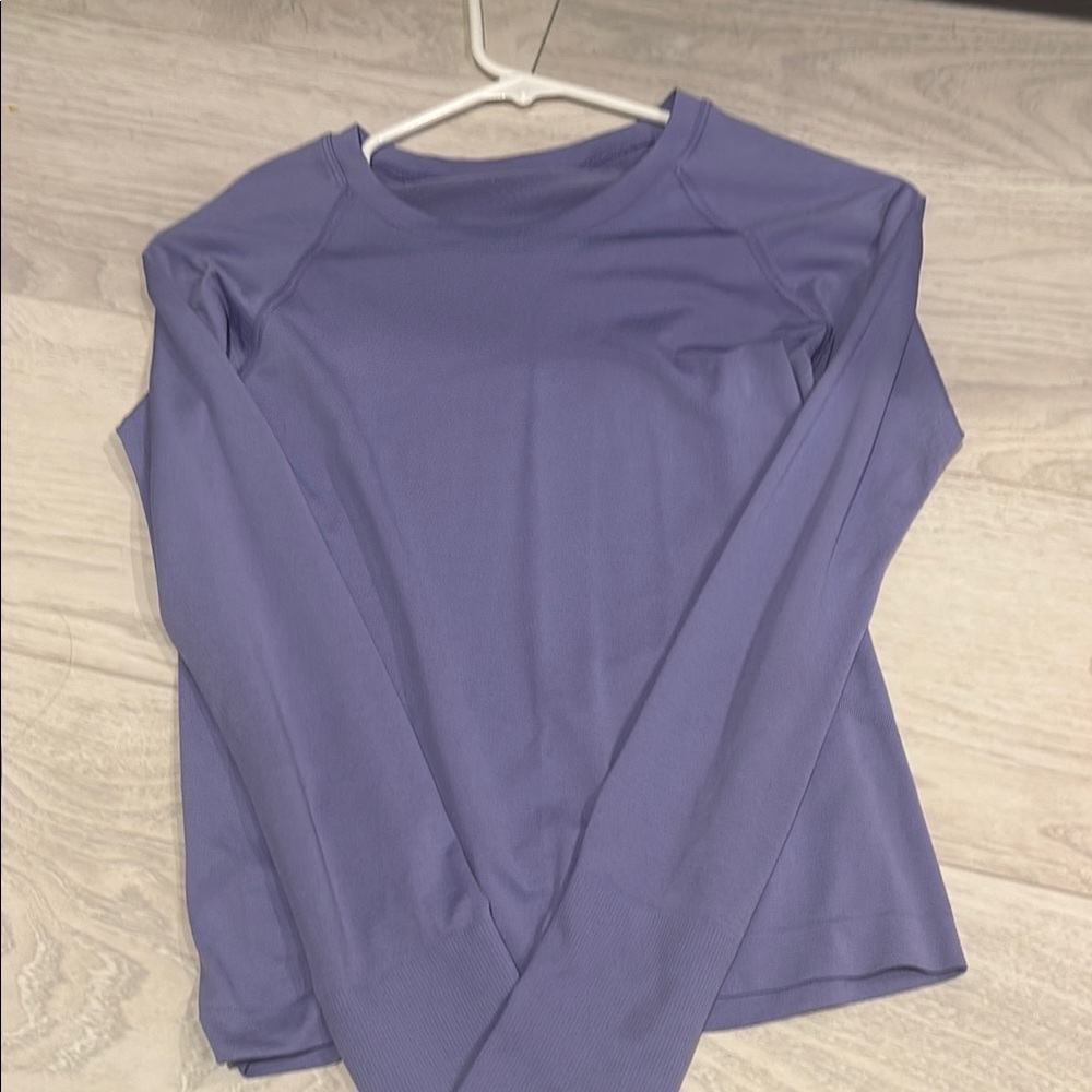 Lululemon Athletica Blue and Purple Fitted Long Sleeve Blouse
